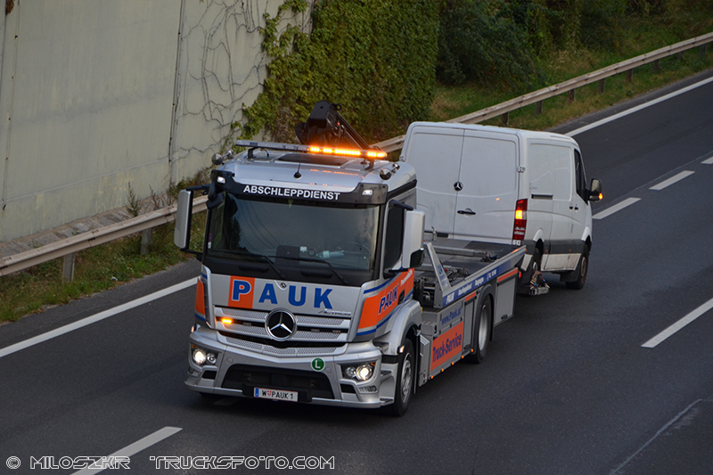 Mercedes Benz Actros MP4_Pauk_1337.JPG
