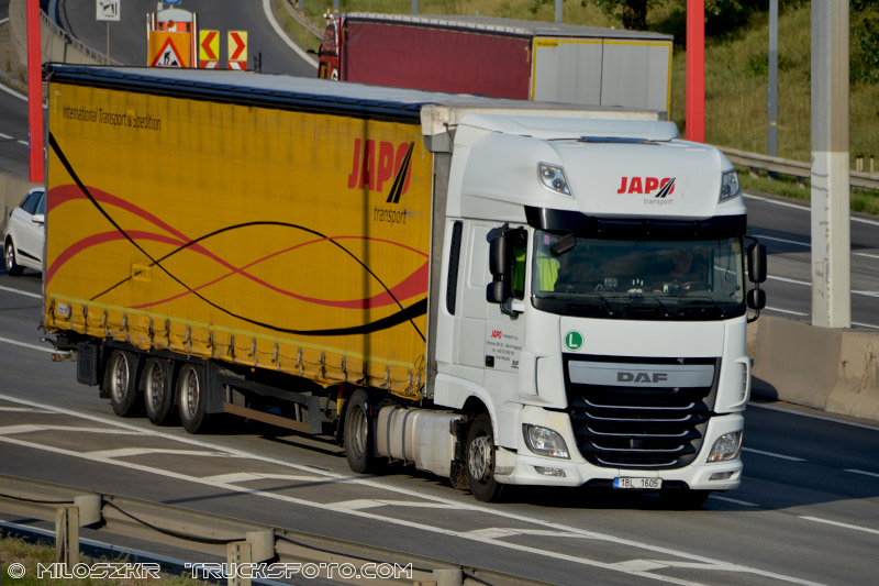 Daf 106XF_Japo_2291.JPG