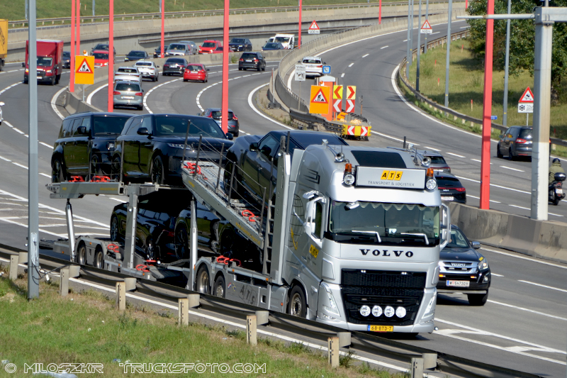 Volvo FH5_ATS Transport & Logistiek_1959.JPG