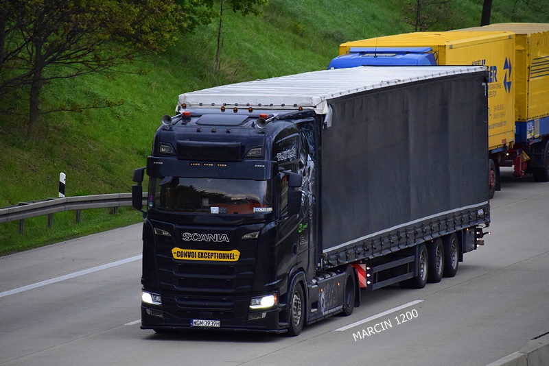 _DSC2292 SPRINT-crop-SCANIA S NG.JPG