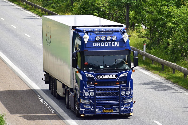_DSC4782 GROOTEN-crop-SCANIA S NG.JPG