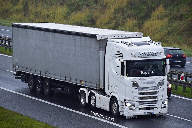 _DSC7898-crop-Duarig-SCANIA S500.JPG