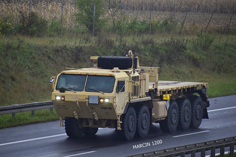 _DSC7904-crop-Oshkosh M.JPG