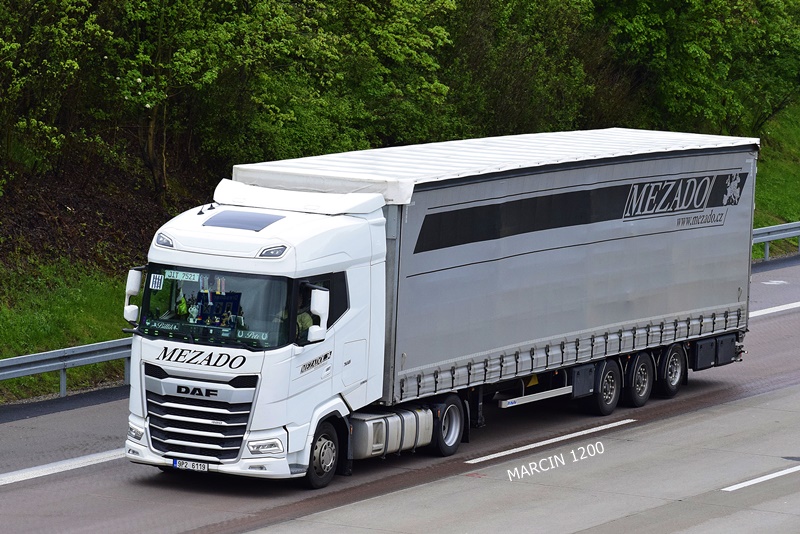 _DSC1078 MEZADO-crop-DAF XG.JPG
