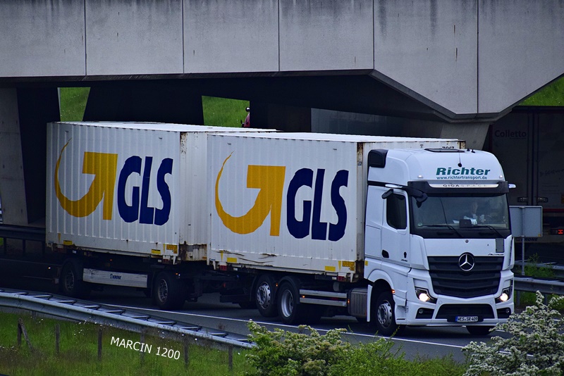 _DSC3518-crop-RICHTER-ACTROS MPV.JPG