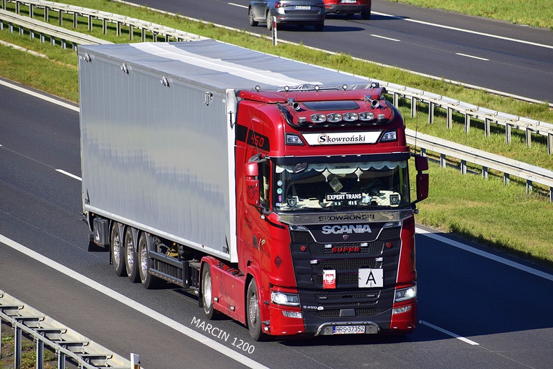 _DSC7096-crop-Młyn Ocieka-Skowroński-SCANIA S450.JPG