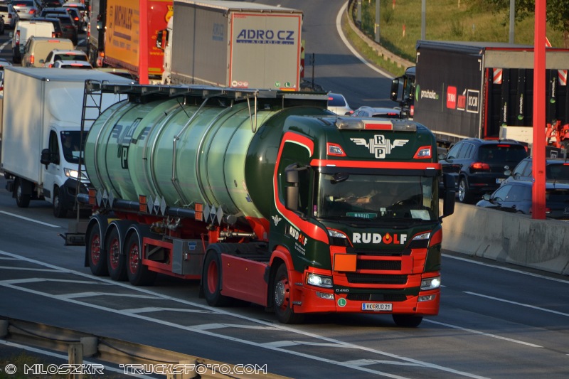 Scania_Rudolf_2275.JPG