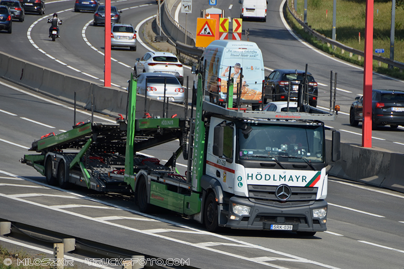 Mercedes Benz Actros_Hodlmayr_1874.JPG