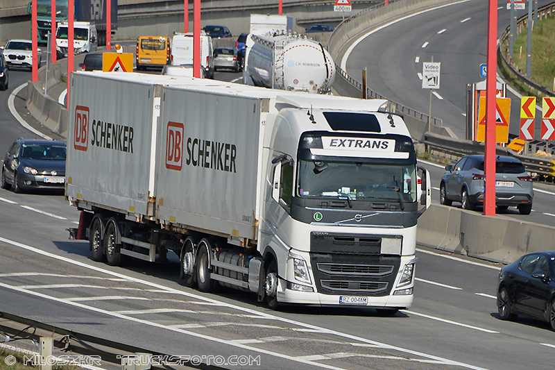 Volvo FH3_Extrans_2008.JPG