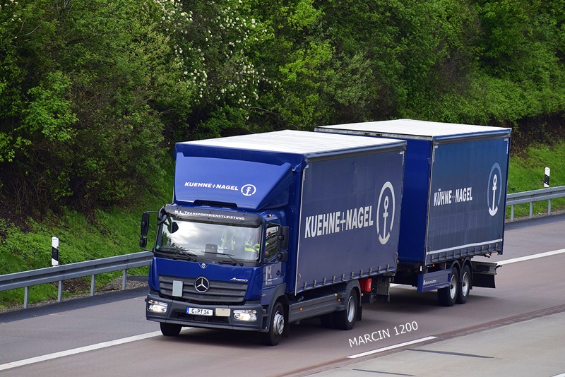 _DSC1112 KUEHNE-crop-Mercedes-Benz Atego.JPG