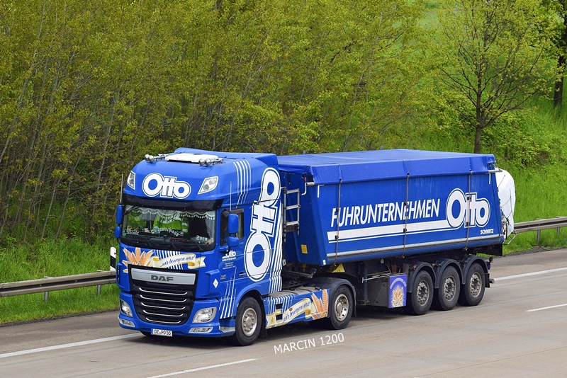 _DSC6972-crop-Fuhrunternehmen Otto-DAF XF 106.JPG