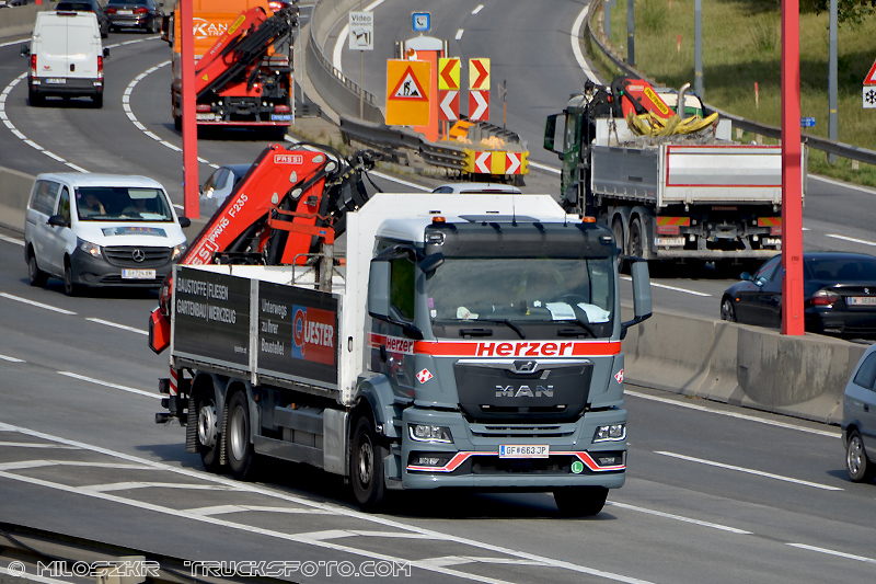 MAN TGS_Herzer_1980.JPG