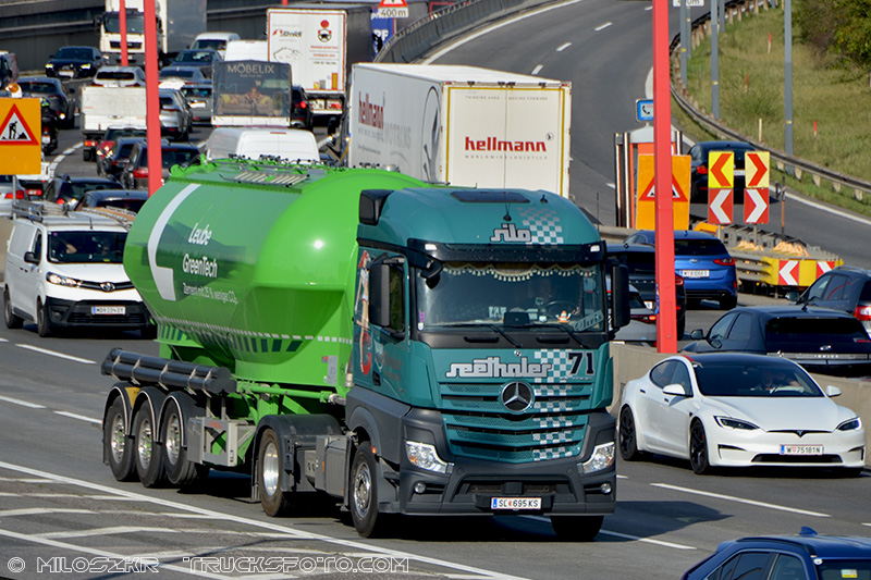 Mercedes Benz Actros MP4_Seethaler_2169.JPG