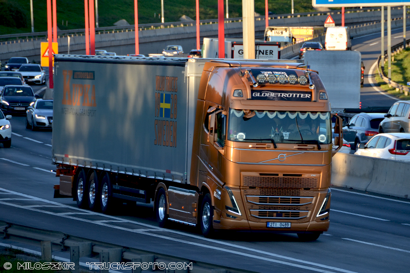 Volvo FH5_Autodoprava Kupka_3693.JPG