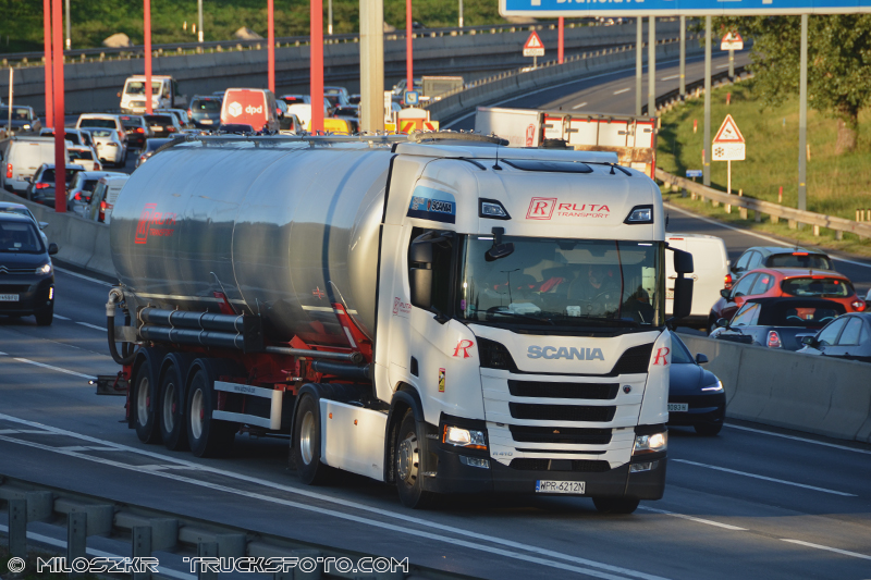 Scania_Ruta_3679.JPG