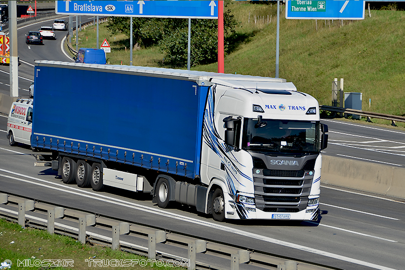 Scania_MaxTrans_3239.JPG
