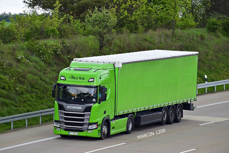 _DSC2029 MAT WIK-crop-SCANIA R NG.JPG