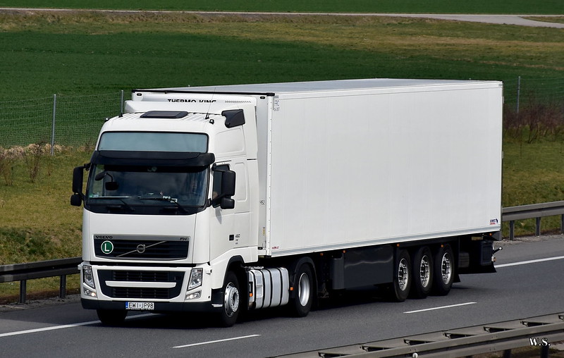 Volvo_FH3_PL_1.jpg