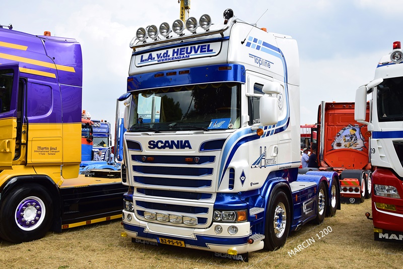 _DSC1074-crop-L.A.v.d.Heuvel-SCANIA R II V8.JPG