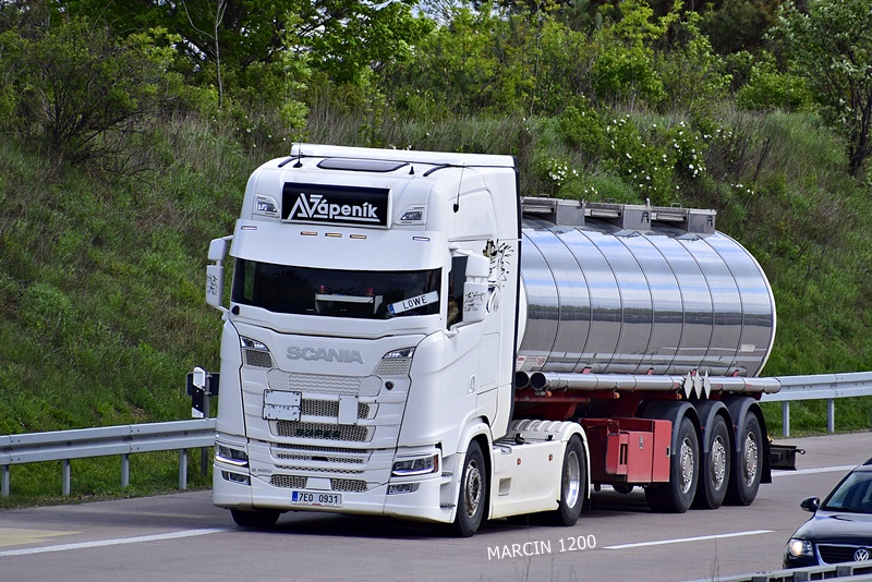 _DSC2784 A VAPENIK-crop-SCANIA R500 NG.JPG