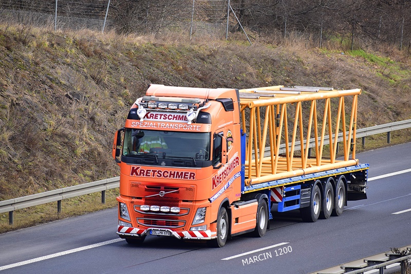 _DSC9652 KRETSCHMER-crop-VOLVO FH IV.JPG