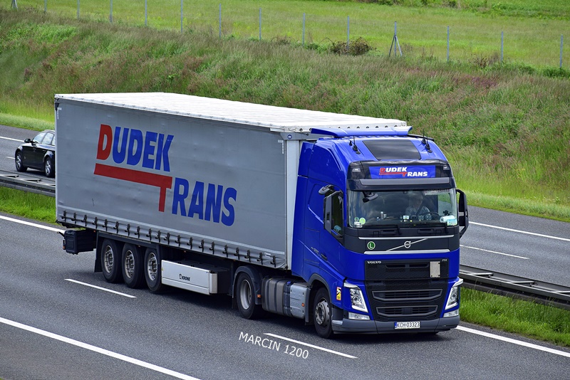 _DSC7394-crop-DUDEK TRANS-VOLVO IV.JPG