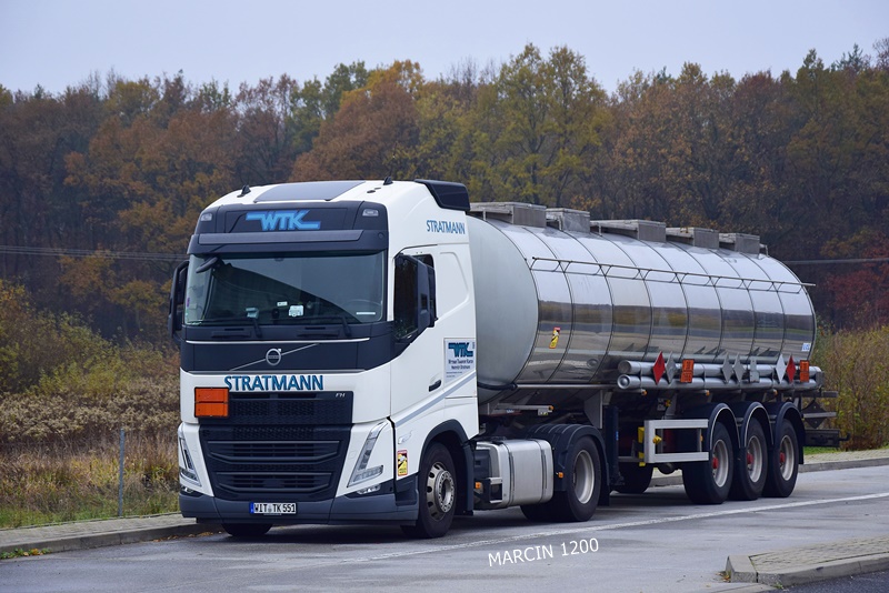 _DSC9574-crop-WTK STRATMANN-VOLVO FH V.JPG