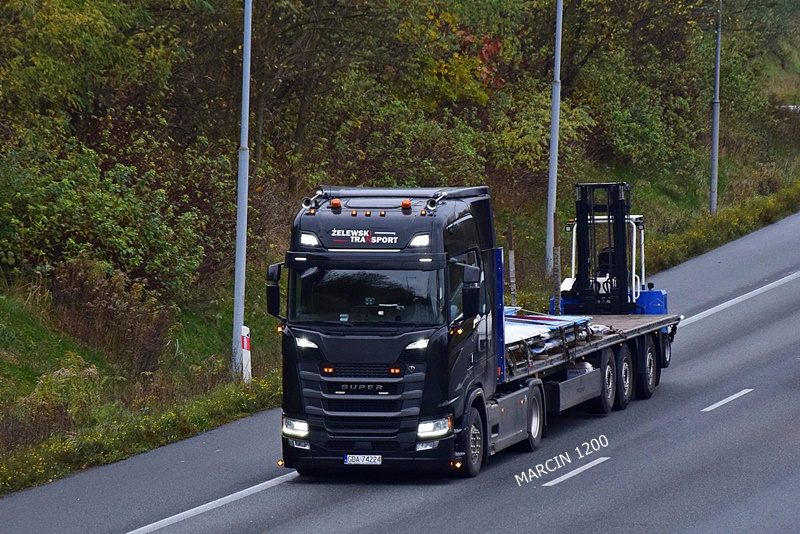 _DSC9601-crop-ŻELWESKI TRANSPORT-SCANIA S V8.JPG