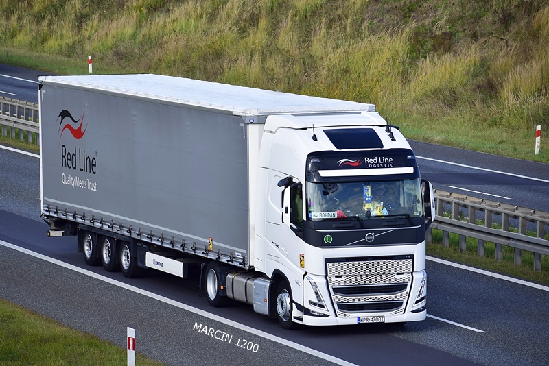 _DSC00011 (1890)-crop-Red Line Logistic-VOLVO FH V.JPG