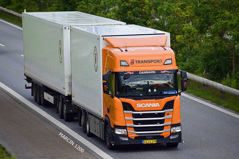 _DSC4430 HT TRANSPORT-crop-SCANIA R450 NG-25,25m.JPG