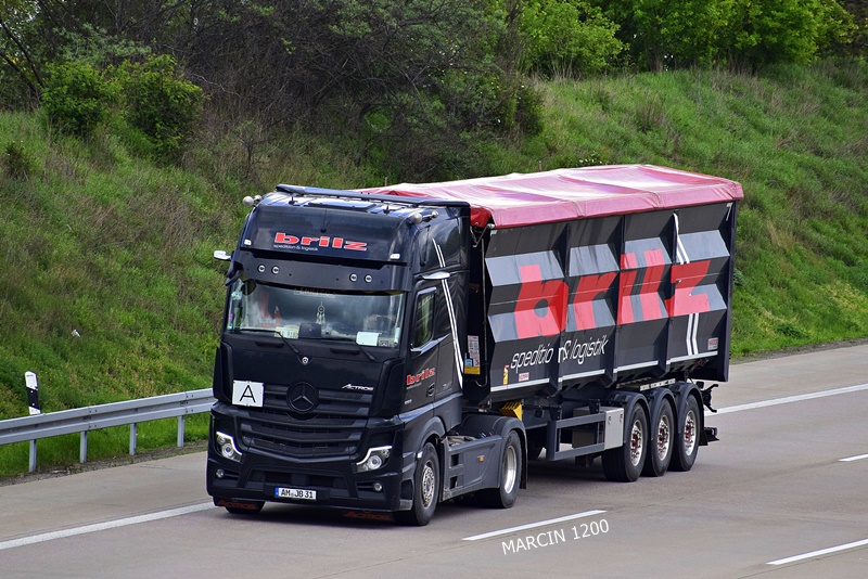 _DSC1987 BRILZ-crop-ACTROS MP V.JPG