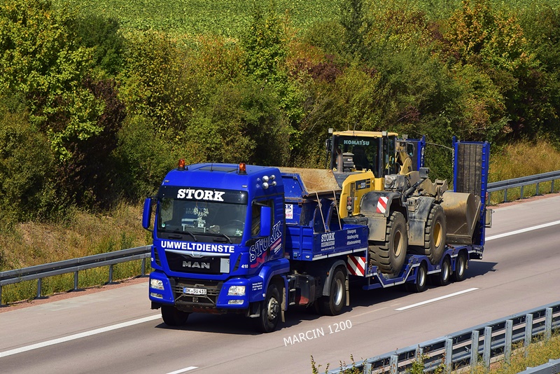_DSC2527-crop-Stork-MAN TGS.JPG