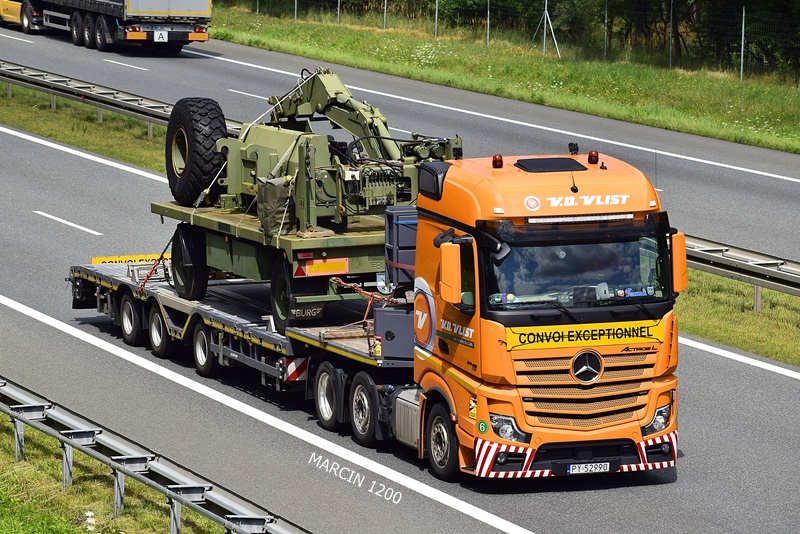 _DSC00011 (1308)-crop-V.D. Vlist-ActrosL MPV.JPG