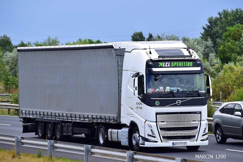_DSC5608-crop-LCL Spedition-VOLVO FH V.JPG