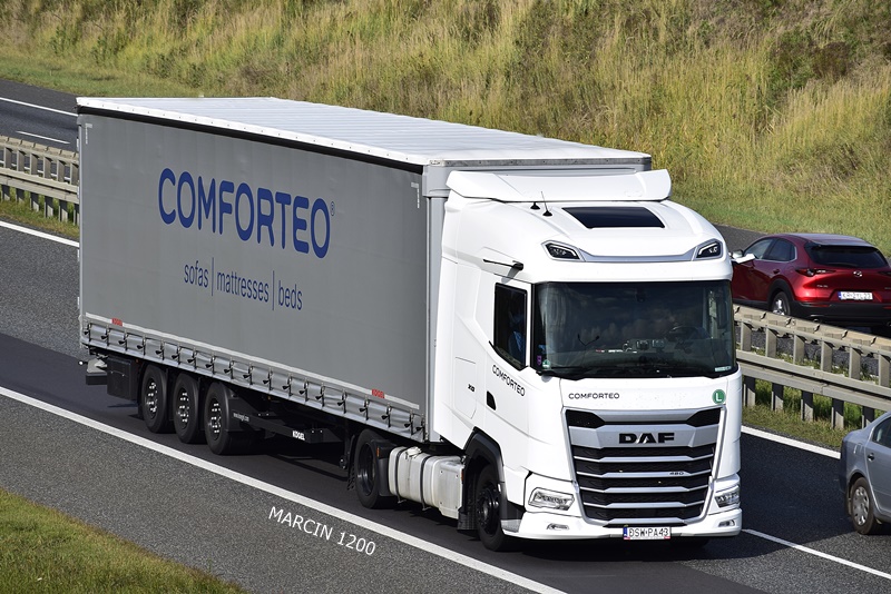 _DSC00011 (1877)-crop-Comforteo-DAF XG.JPG