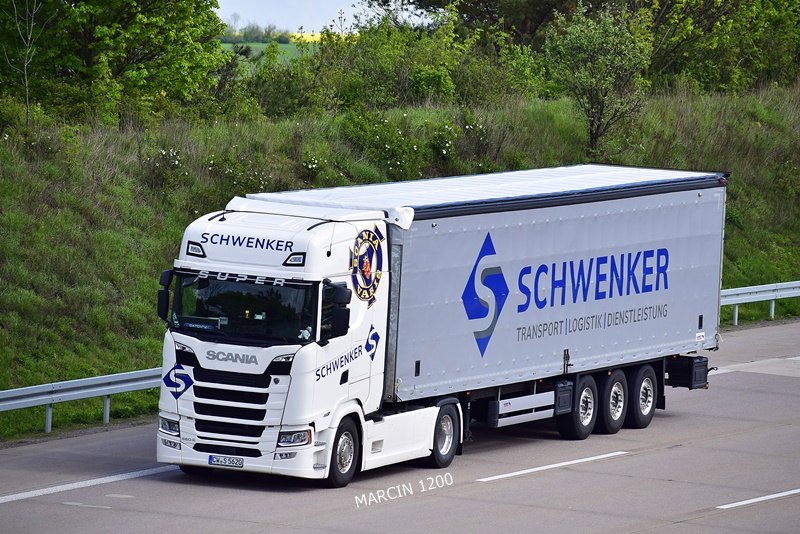 _DSC1543 SCHWENKER-crop-SCANIA S500.JPG
