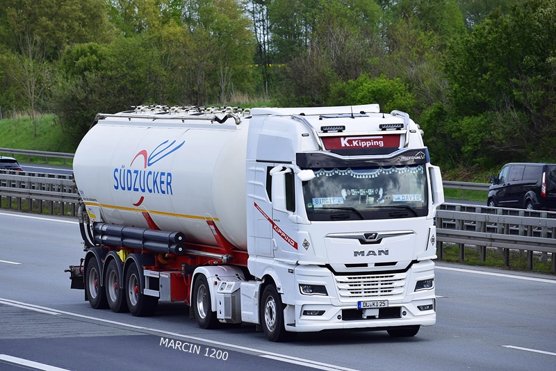 _DSC2106 K.KIPPING-crop-MAN TGX II.JPG