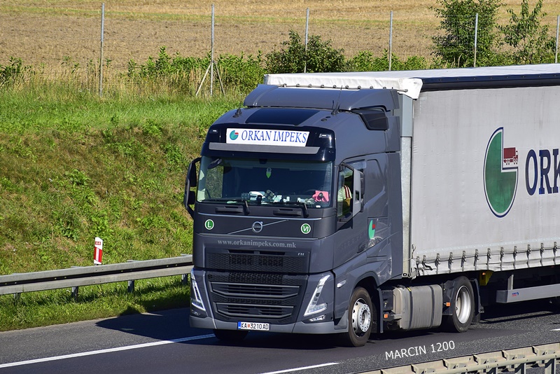 _DSC6522-crop-Orkan Impeks-VOLVO FH V.JPG