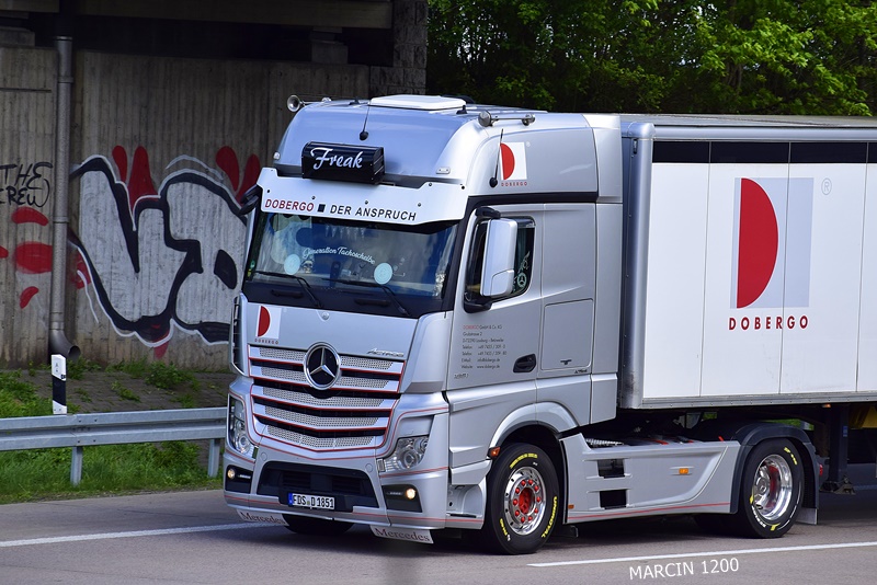 _DSC2762 DOBERGO-crop-ACTROS MPIV.JPG