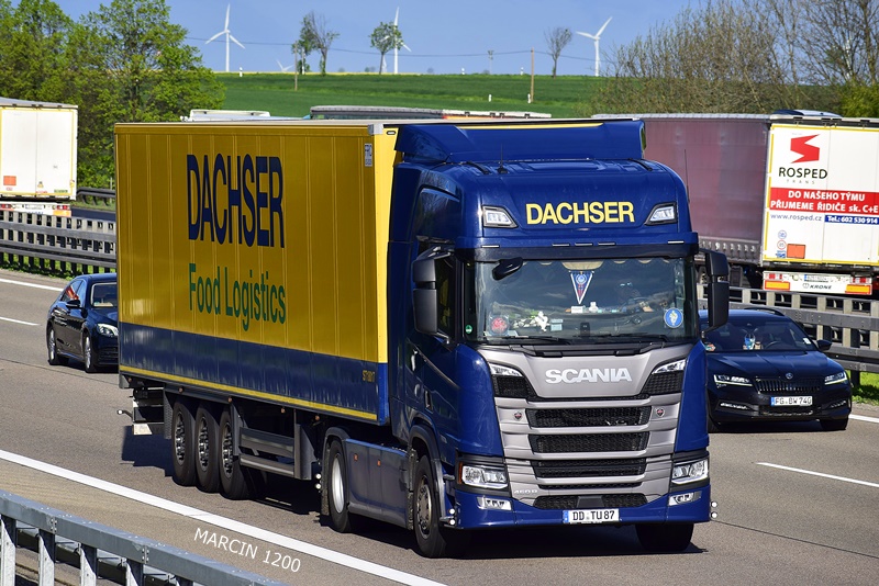 _DSC2450 DACHSER-crop-SCANIA R450 NG.JPG