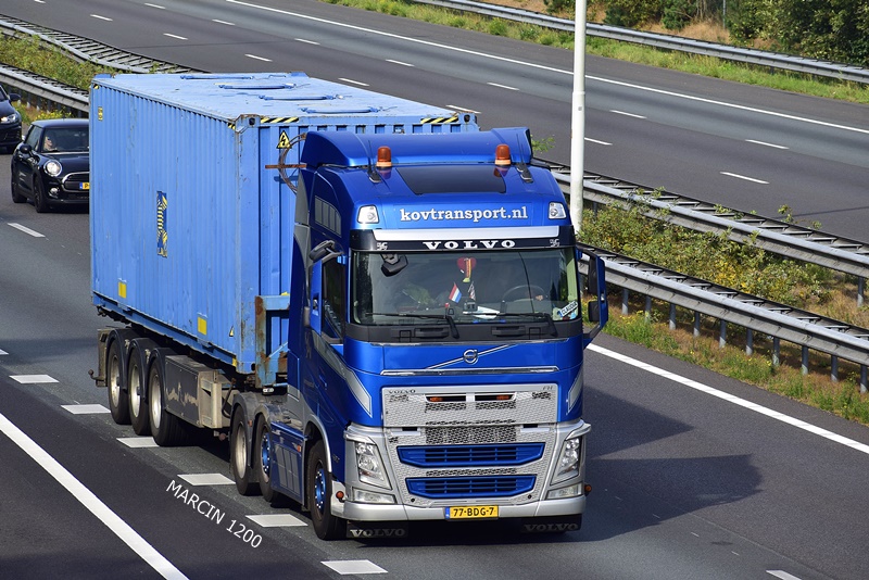 _DSC8284-crop-KOV-VOLVO FH IV.JPG