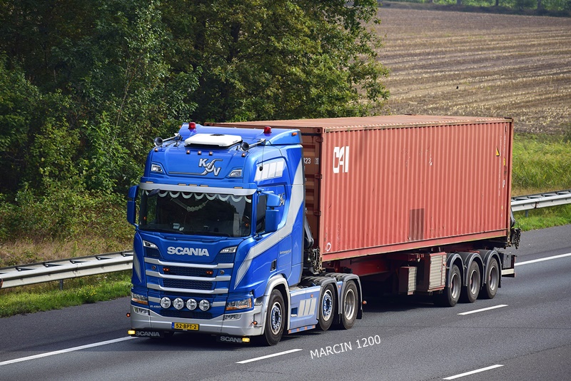 _DSC8401-crop-KOV-SCANIA R450 NG.JPG