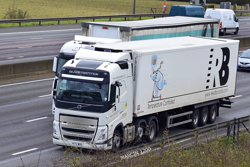 _DSC0405-crop-Reed Boardall-VOLVO FH V.JPG