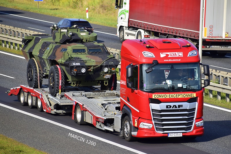 _DSC00011 (1856)-crop-DAF XF - Silva Olsztyn.JPG