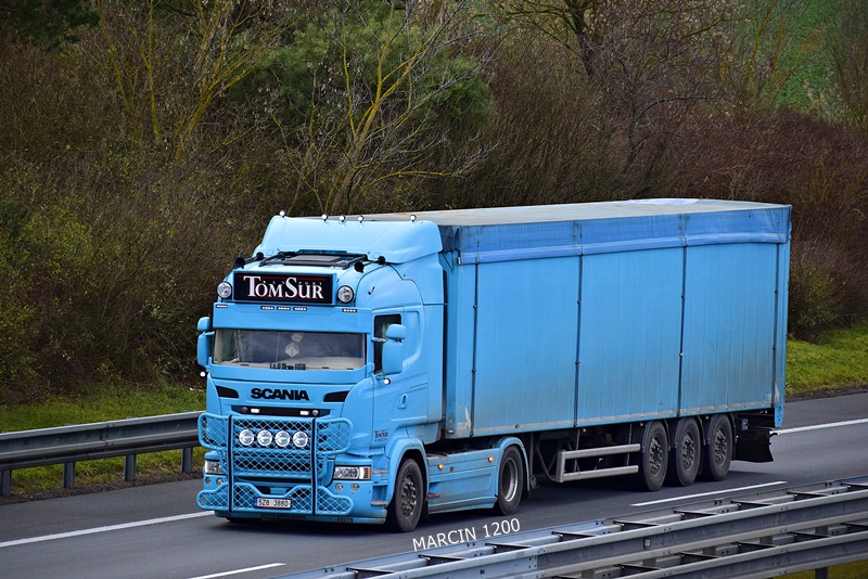 _DSC0160 Tom Sur-crop-SCANIA.JPG