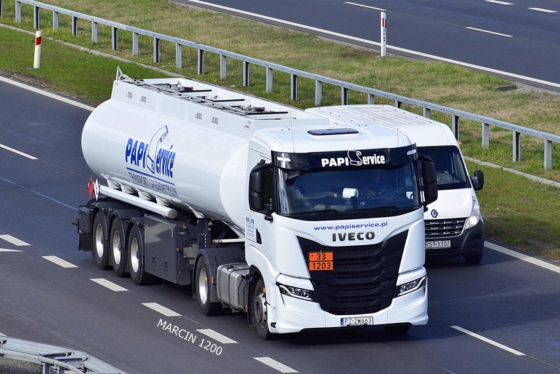 _DSC00011 (2329)-crop-Papi Service-IVECO S-WAY.JPG