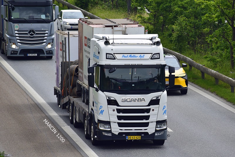_DSC4687 POUL MOLLER-crop-SCANIA R500 NG.JPG