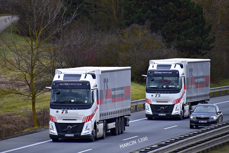 _DSC0731 TS GDYNIA-crop-VOLVO FH AERO.JPG