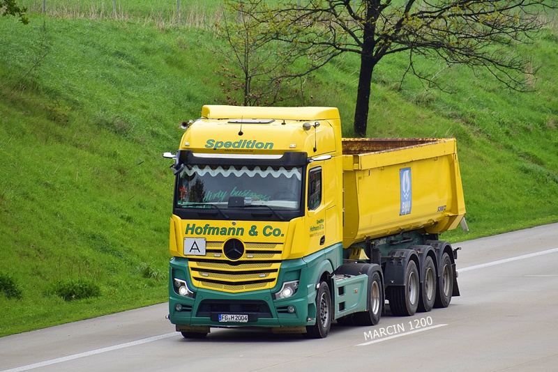 _DSC1266 HOFMANN-crop-Mercedes-Benz Actros MP5.JPG