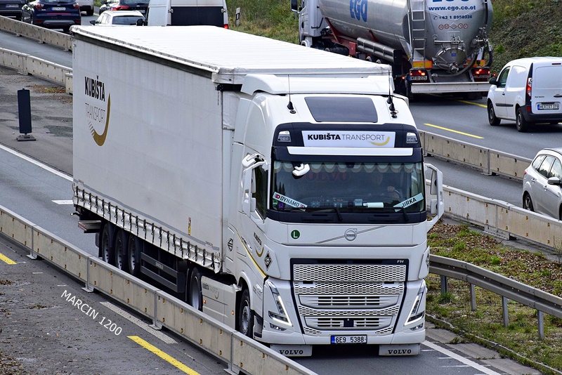 _DSC8226 KUBISTA TRANSPORT-crop-VOLVO FH V.JPG